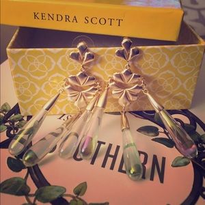 EUC Kendra Scott "Price Chandelier" Earrings